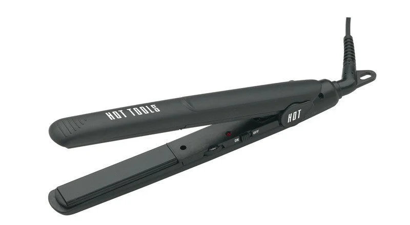 HOT TOOLS BLACK AND WHITE NANO CERAMIC MID SIZE FLAT IRON 3/4 INCH